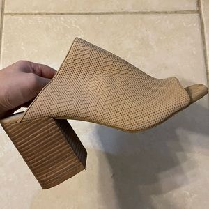 Kenneth Cole Suede Mules